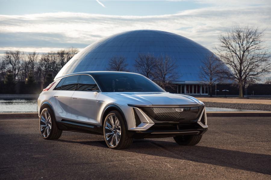  Cadillac Lyriq Show Car 2020 года  (фото 7 из 28)